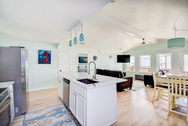 1034 Blue Water Highway, Surfside Beach, TX 77541