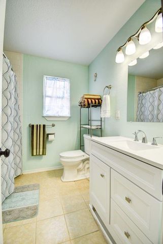 1034 Blue Water Highway, Surfside Beach, TX 77541