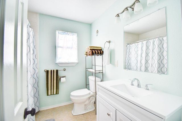 1034 Blue Water Highway, Surfside Beach, TX 77541