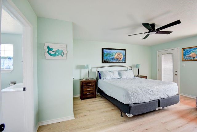 1034 Blue Water Highway, Surfside Beach, TX 77541