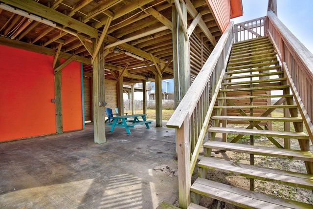 1034 Blue Water Highway, Surfside Beach, TX 77541