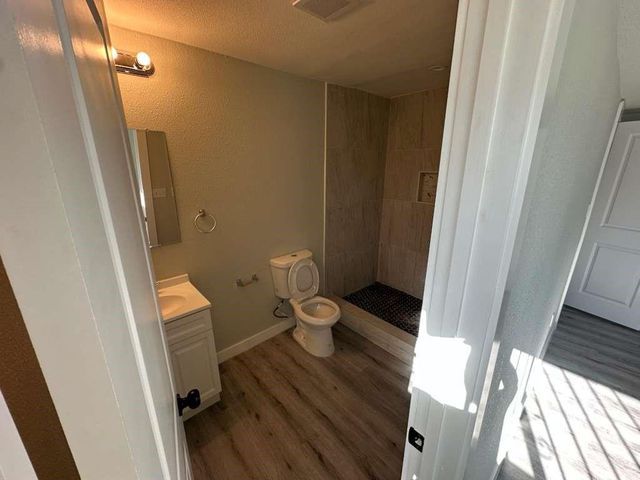 1912 Gentry Street, Houston, TX 77009