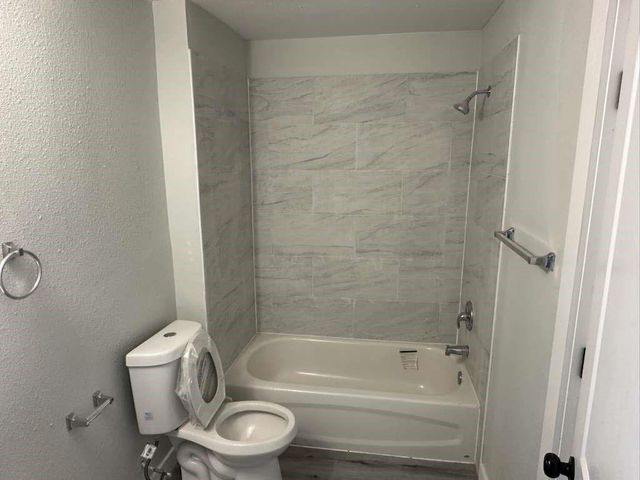 1912 Gentry Street, Houston, TX 77009