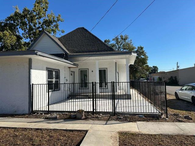 1912 Gentry Street, Houston, TX 77009