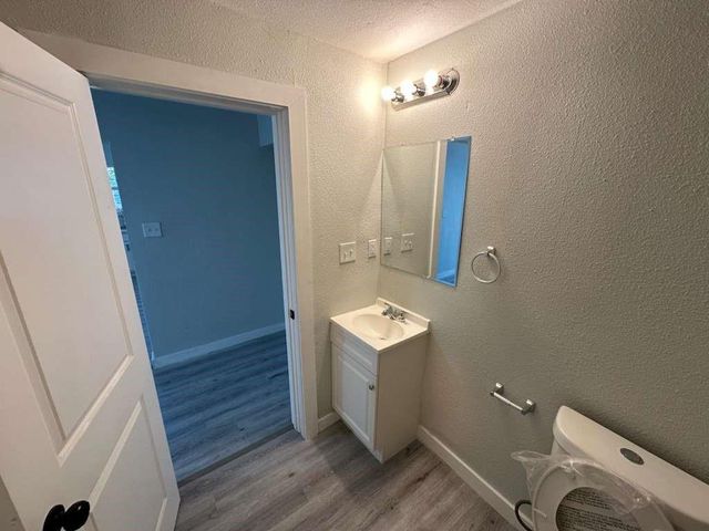 1912 Gentry Street, Houston, TX 77009