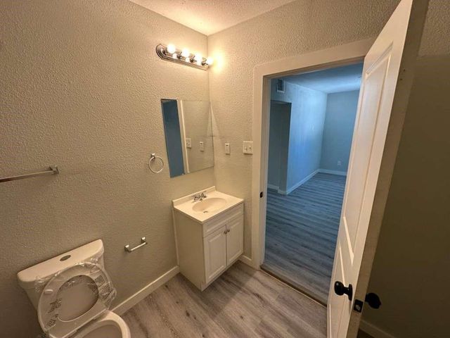 1912 Gentry Street, Houston, TX 77009