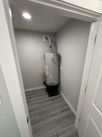 1912 Gentry Street, Houston, TX 77009