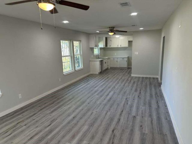 1912 Gentry Street, Houston, TX 77009