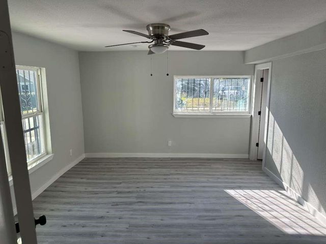 1912 Gentry Street, Houston, TX 77009