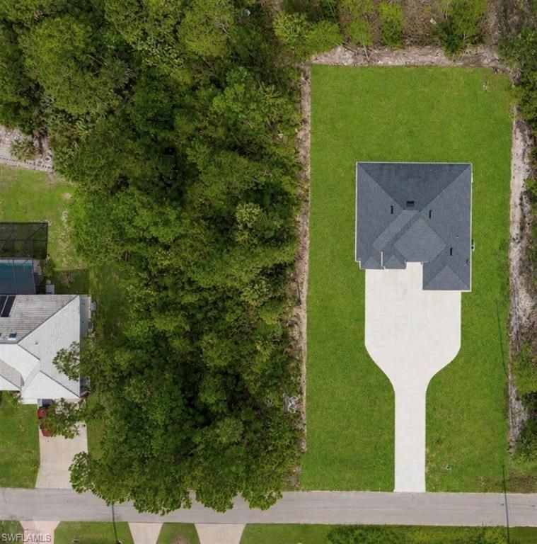 809 Magnolia AVE, LEHIGH ACRES, FL 33972 — photo 2
