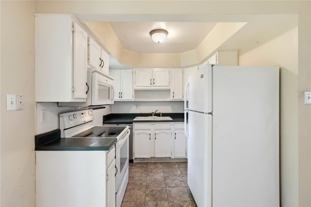 1851 Beaverton Drive, Kettering, OH 45429