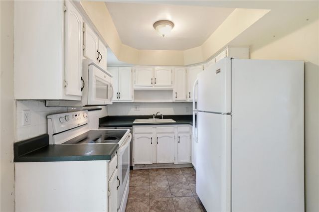 1851 Beaverton Drive, Kettering, OH 45429