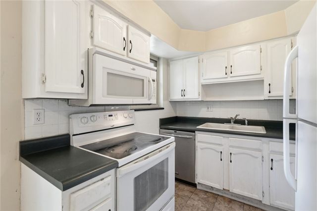1851 Beaverton Drive, Kettering, OH 45429