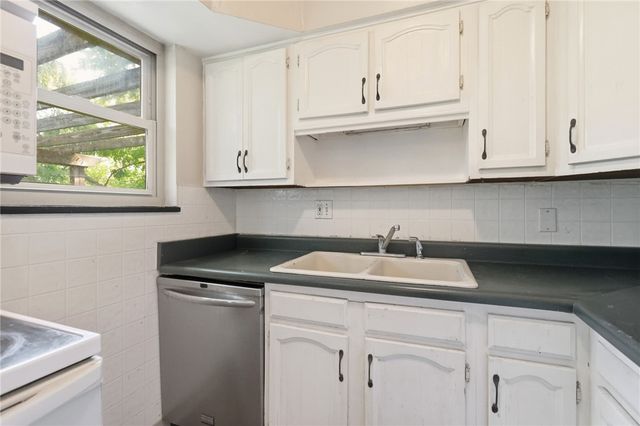 1851 Beaverton Drive, Kettering, OH 45429