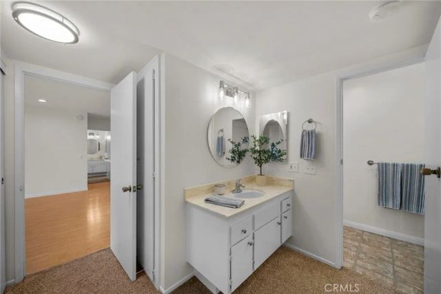 23515 Lyons 253, Valencia, CA 91355