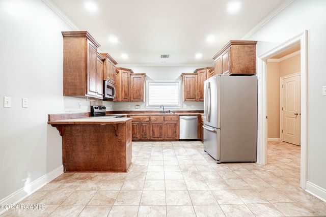 101 Tara Oak Drive, Carencro, LA 70520