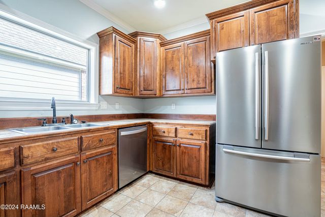 101 Tara Oak Drive, Carencro, LA 70520