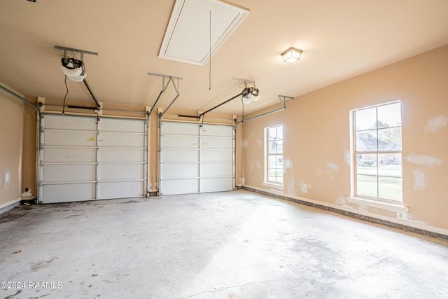 101 Tara Oak Drive, Carencro, LA 70520