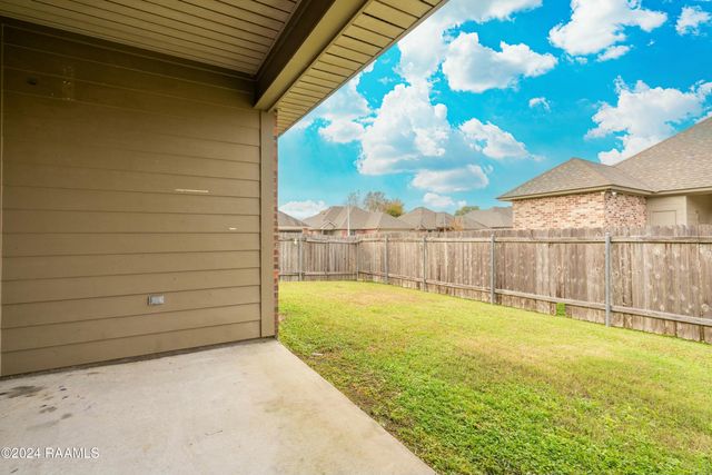 101 Tara Oak Drive, Carencro, LA 70520