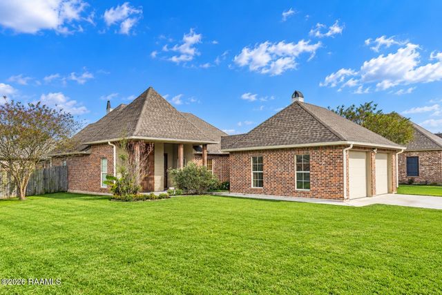 101 Tara Oak Drive, Carencro, LA 70520