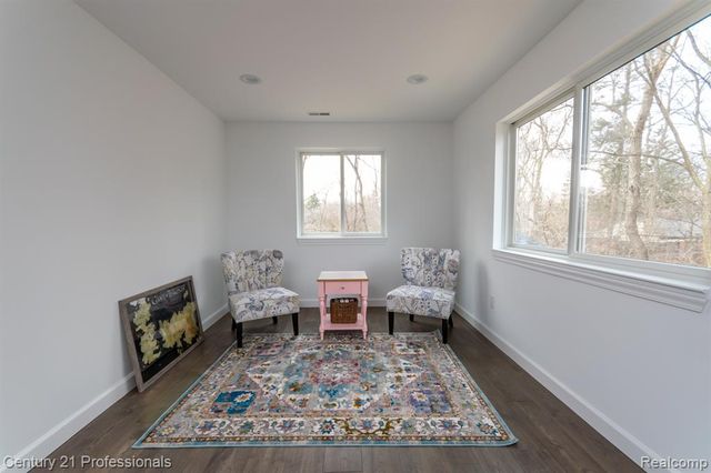 4080 Fairlane Drive, Bloomfield Hills, MI 48301