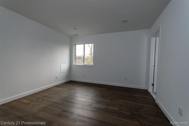 4080 Fairlane Drive, Bloomfield Hills, MI 48301