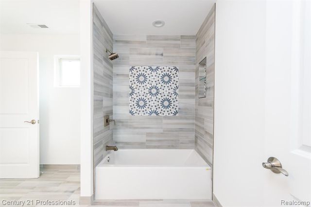 4080 Fairlane Drive, Bloomfield Hills, MI 48301
