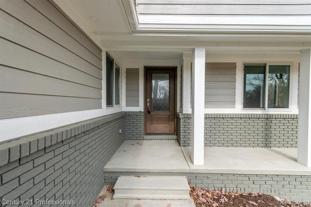 4080 Fairlane Drive, Bloomfield Hills, MI 48301