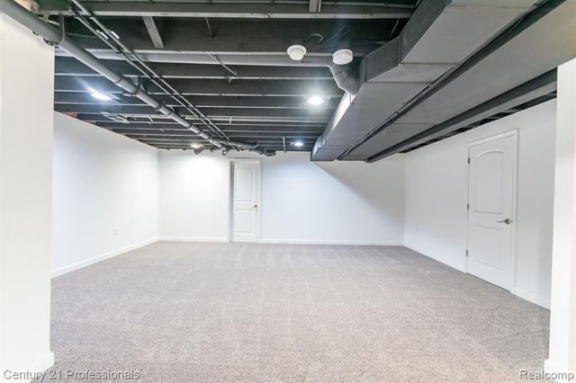 4080 Fairlane Drive, Bloomfield Hills, MI 48301