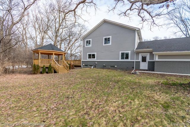 4080 Fairlane Drive, Bloomfield Hills, MI 48301