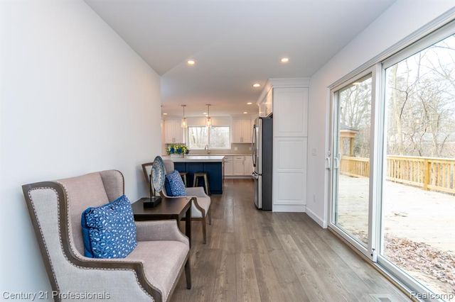 4080 Fairlane Drive, Bloomfield Hills, MI 48301