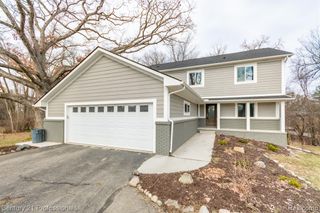 4080 Fairlane Drive, Bloomfield Hills, MI 48301