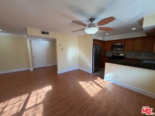 698 S Berendo Street 103, Los Angeles, CA 90005