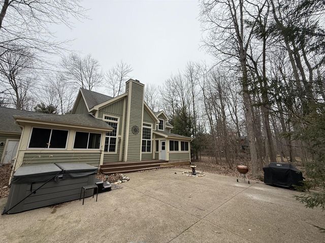 13217 Three Oaks Road, Sawyer, MI 49125