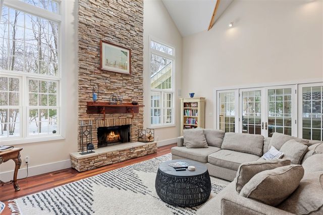 13217 Three Oaks Road, Sawyer, MI 49125