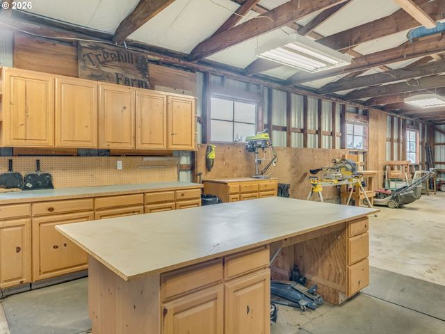 33100 Se GUNDERSON Rd, Boring, OR 97009