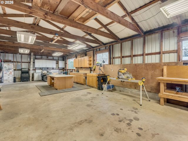 33100 Se GUNDERSON Rd, Boring, OR 97009