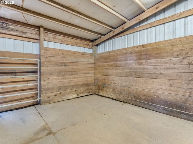 33100 Se GUNDERSON Rd, Boring, OR 97009