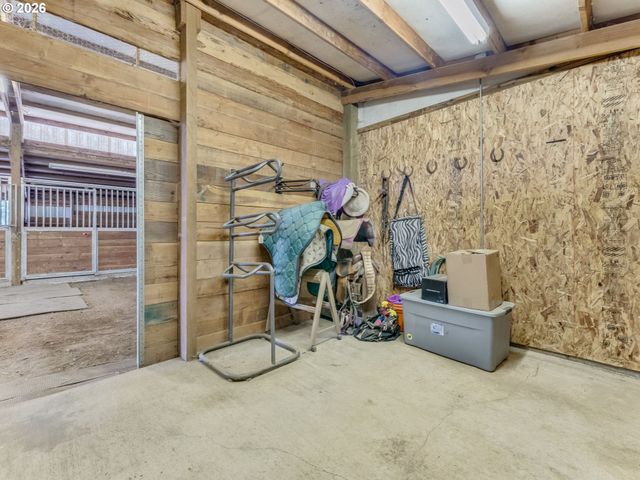 33100 Se GUNDERSON Rd, Boring, OR 97009