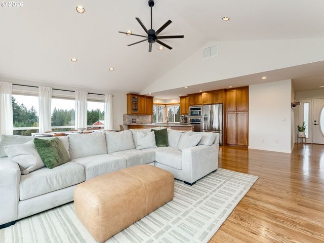 33100 Se GUNDERSON Rd, Boring, OR 97009