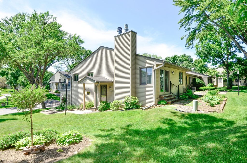 4406 Arden View Court, Arden Hills, MN 55112 — exterior