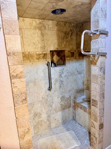 1215 NW 1st Avenue, Mineral Wells, TX 76067