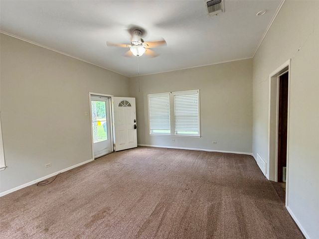 1215 NW 1st Avenue, Mineral Wells, TX 76067