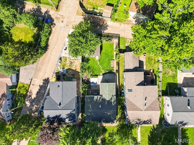1433 Kraft Street, St Louis, MO 63139