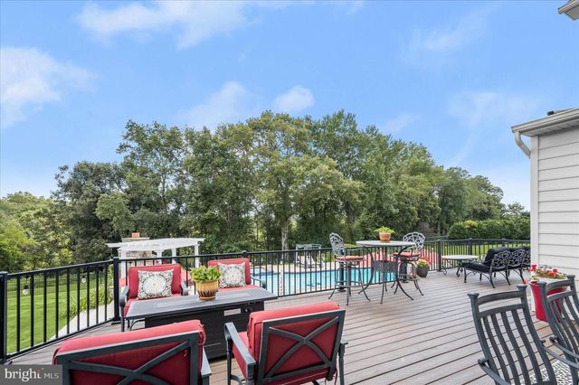 600 CORSAIR CT, Sykesville, MD 21784