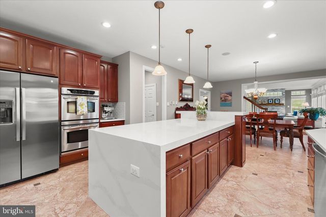 600 CORSAIR CT, Sykesville, MD 21784