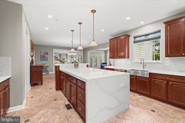 600 CORSAIR CT, Sykesville, MD 21784