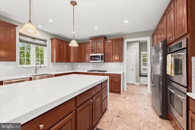 600 CORSAIR CT, Sykesville, MD 21784