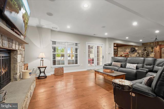 600 CORSAIR CT, Sykesville, MD 21784