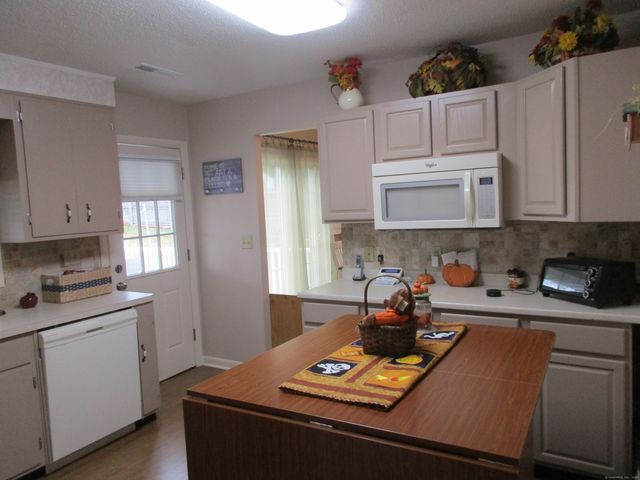 220 Morgan Lane, West Haven, CT 06516